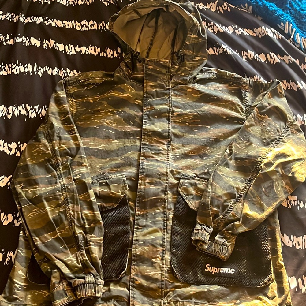 Supreme camo canvas jacket
